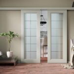Стильные и практичные: выбираем раздвижные двери для вашего дома